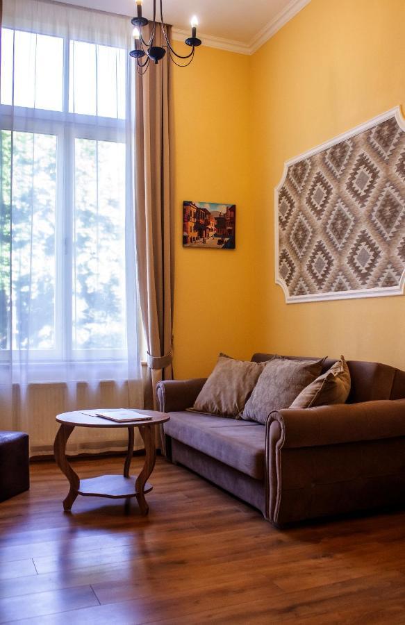 Zharuma Caravan Tbilisi Zewnętrze zdjęcie
